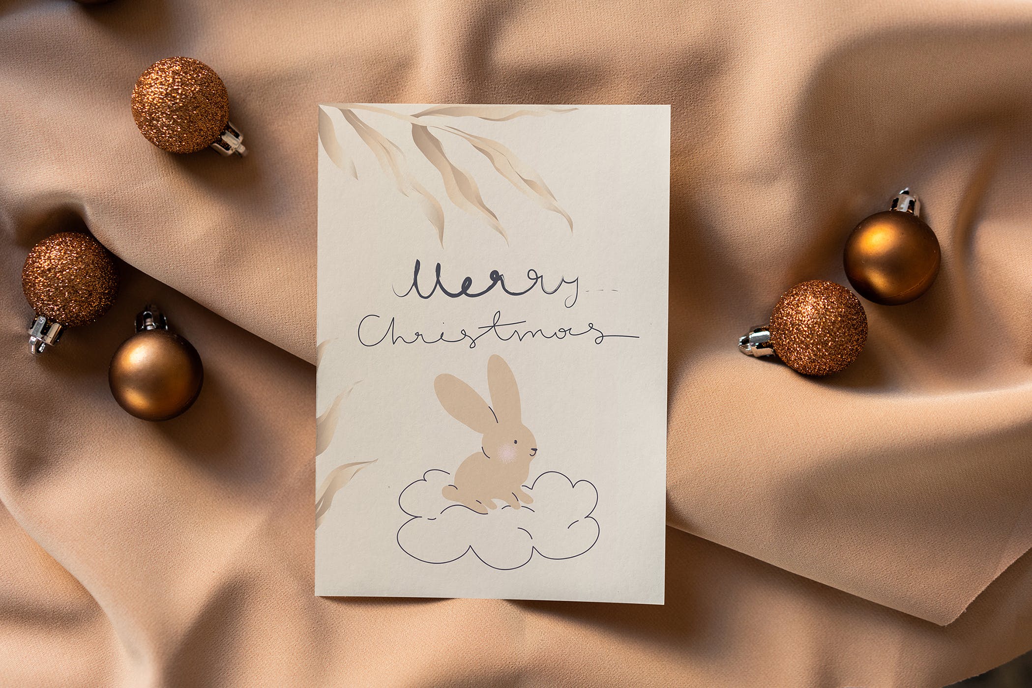 圣诞节明信片设计图预览样机模板 Christmas Postcard Mock-Ups插图(3)