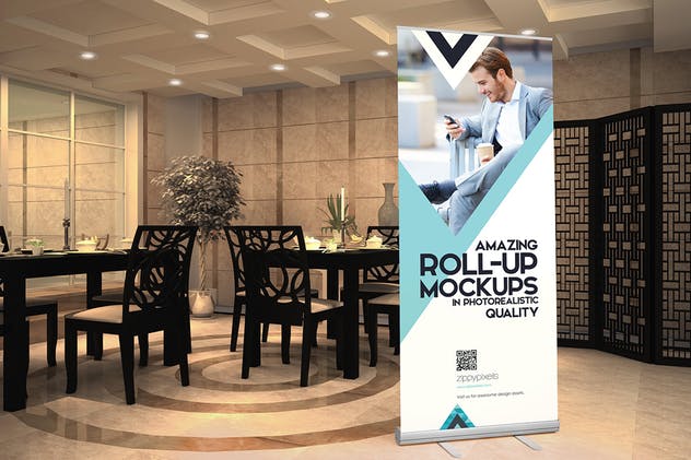 高端大厦场景易拉宝广告Banner样机模板 Roll-up Banner Mockup PSD插图(4)