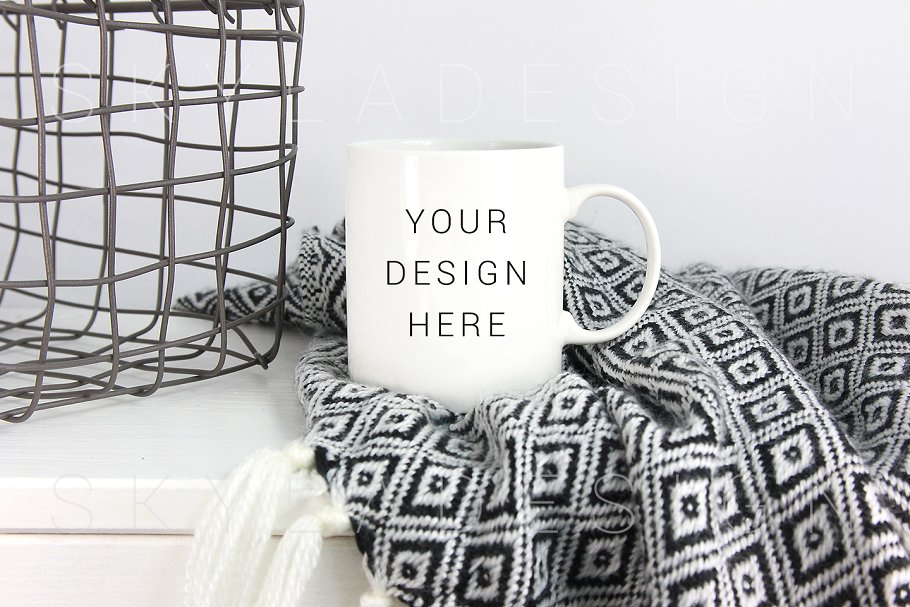 白色咖啡杯马克杯样机 Mug mockup, white coffee lifestyle插图