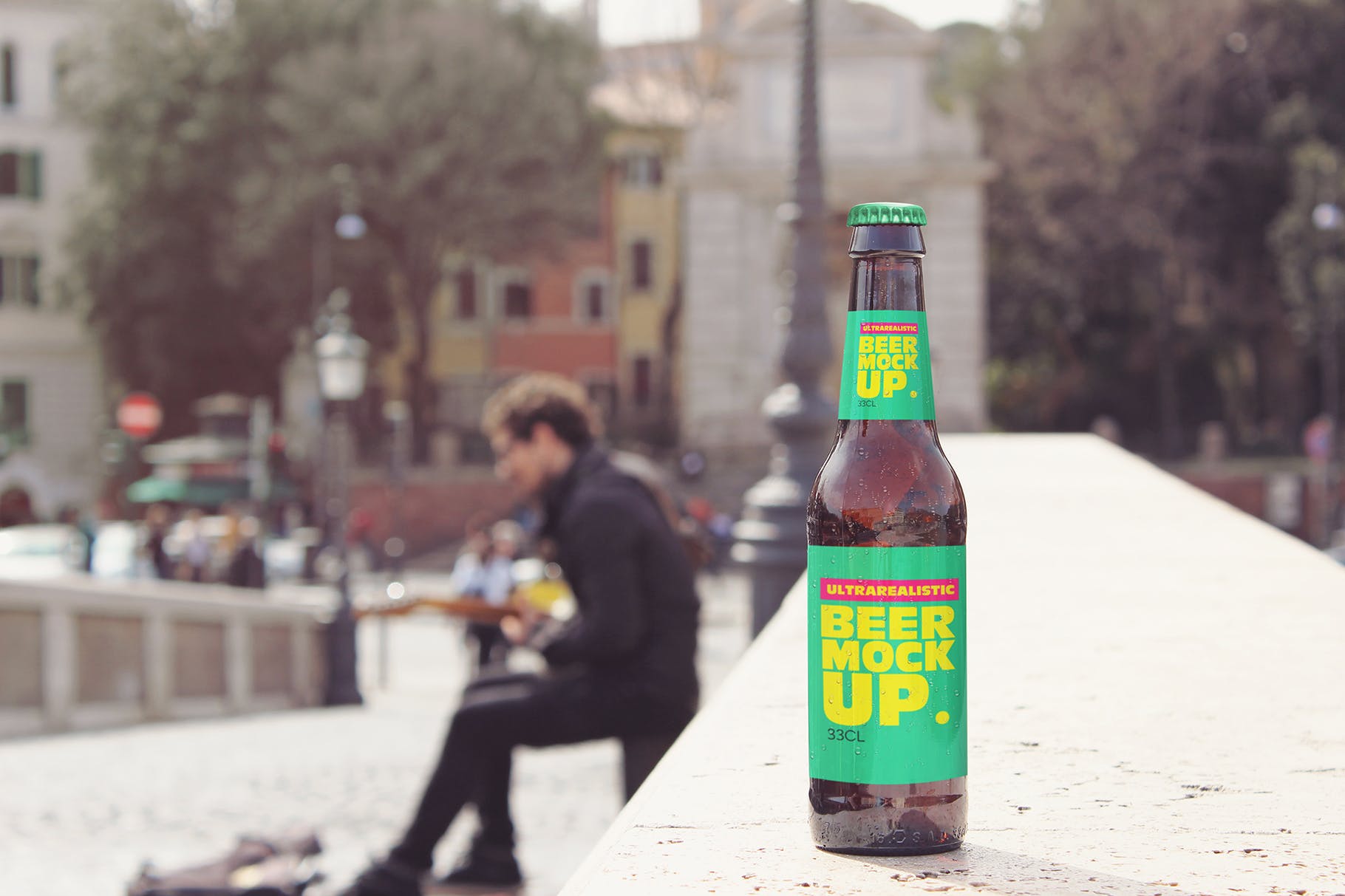 石桥背景啤酒瓶设计效果图样机模板 Artist Bridge Beer Mockup插图(1)