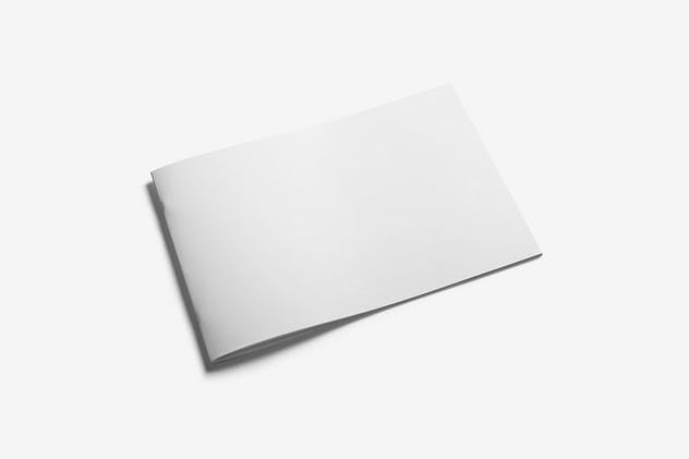 企业画册产品手册样机模板 Landscape Brochure Mockup插图(6)