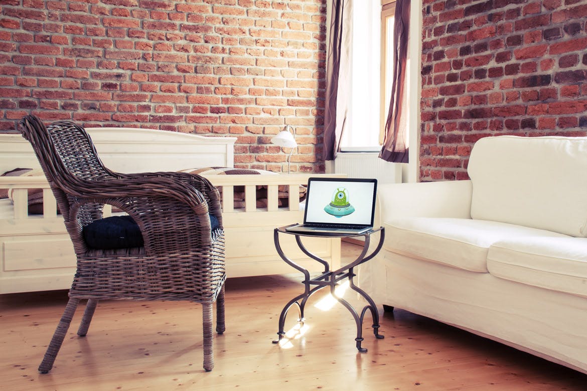 奢华酒店场景笔记本电脑&平板电脑屏幕预览素材库精选样机v2 5 Laptop and tablet mock-ups in hotel Vol. 2插图(1)