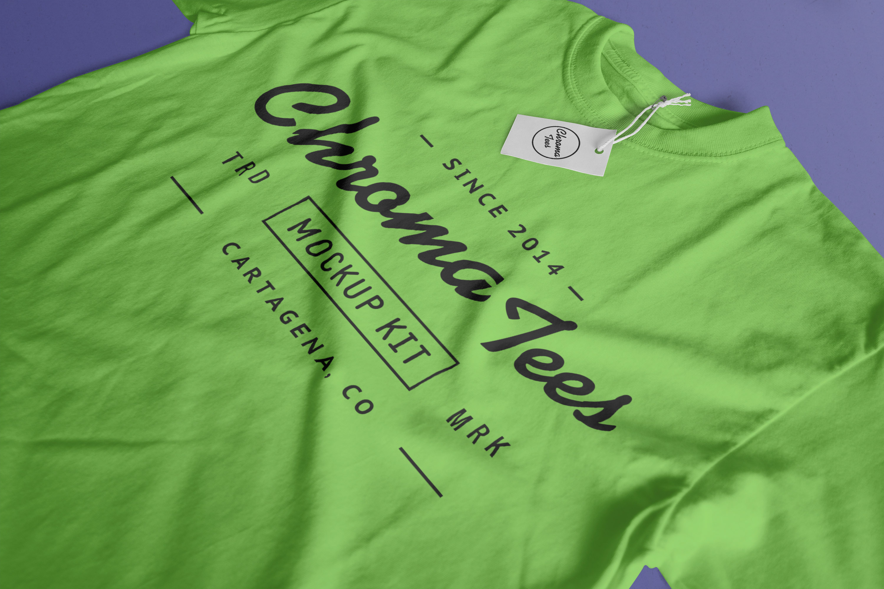 T恤胸前印花图案设计特写效果图样机01 Closeup T-Shirt Mockup 01插图