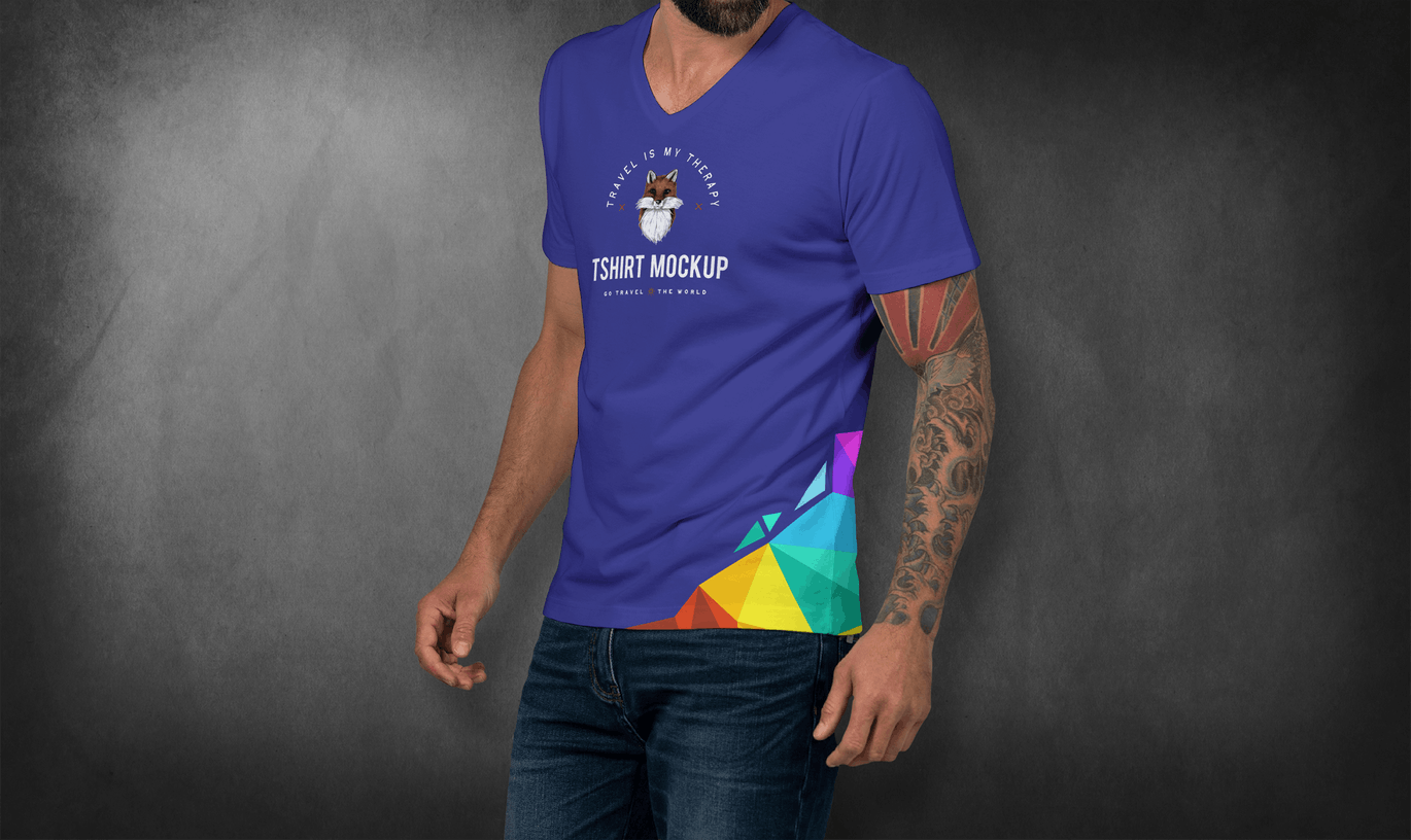 男士V领T恤设计模特上身服装效果图样机模板 T-shirt Mockup插图(3)