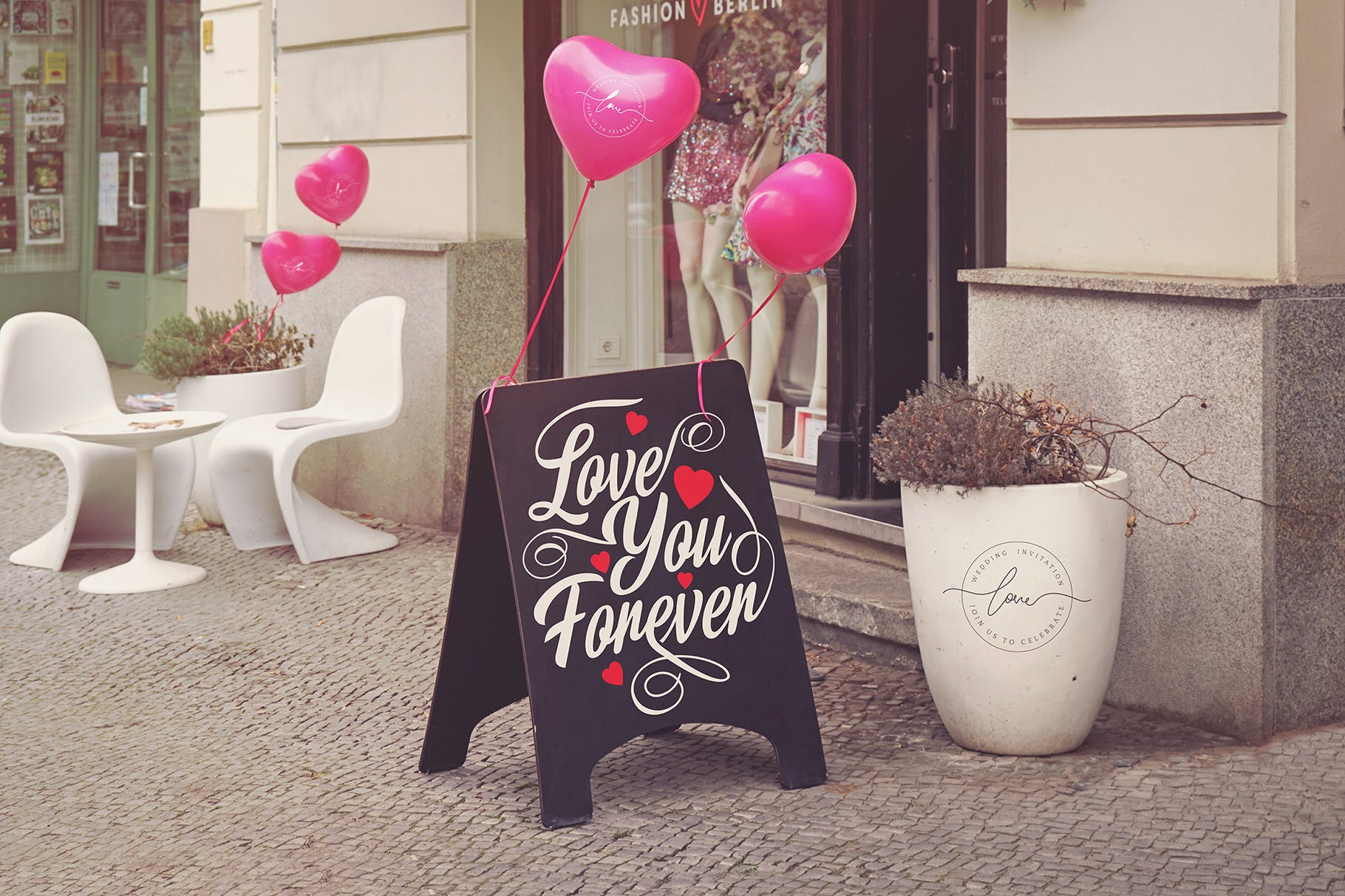 店铺促销门口折叠告示牌样机模板 Slate Mockup for Love插图(2)