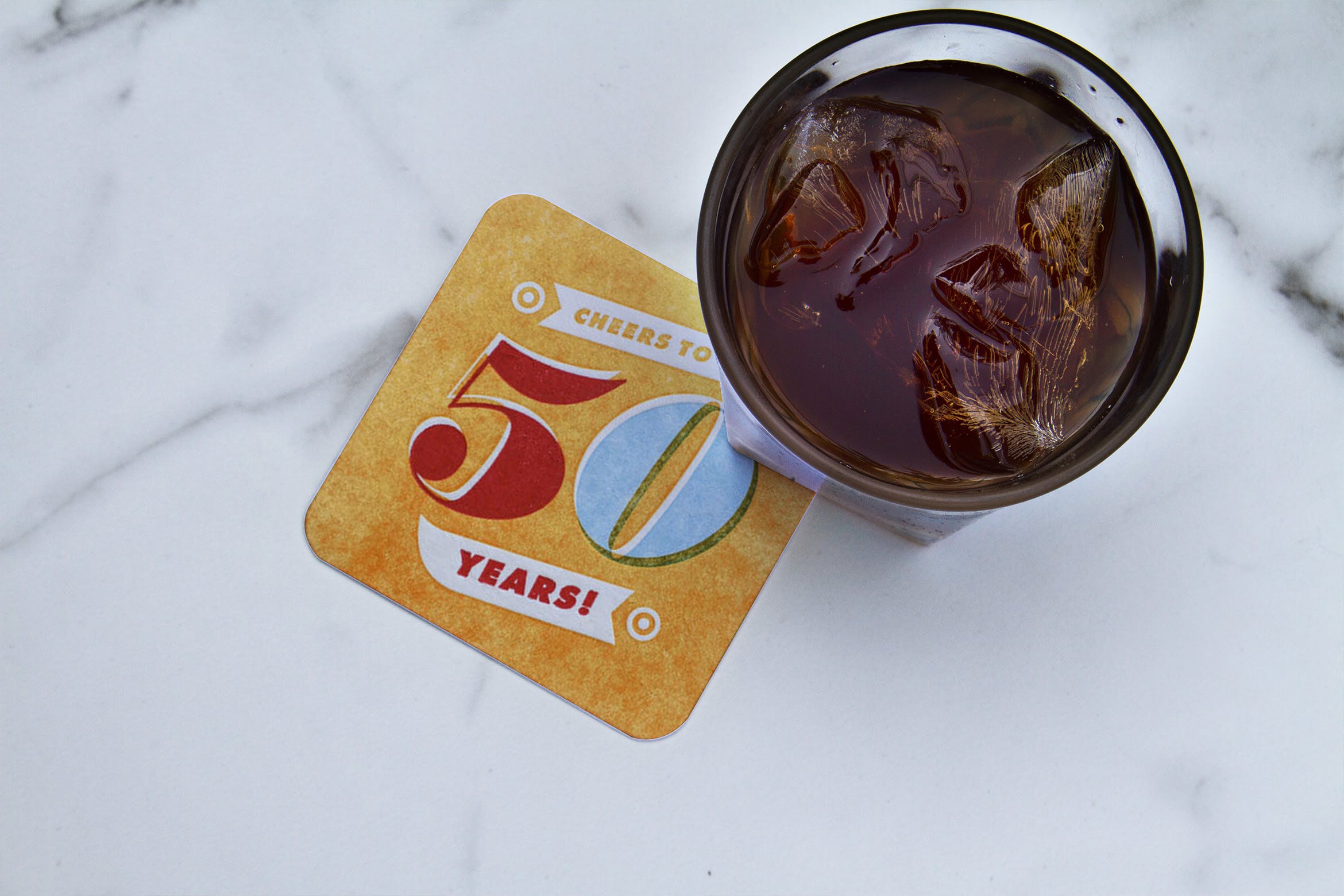 创意杯垫设计效果图样机 Drink Coaster Mockup插图