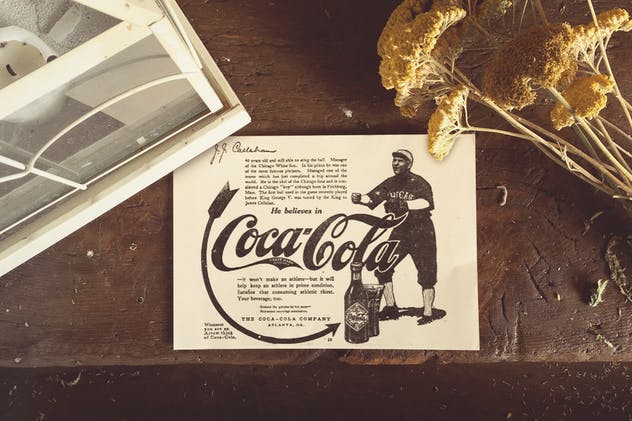 花卉装饰场景海报设计样机模板 Vintage Flowers Duo插图(3)