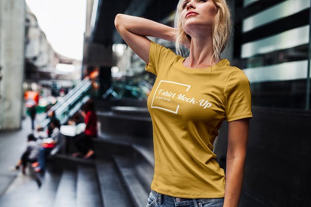 时尚模特上身效果T恤服装样机模板 T-Shirt Mock-Up Fashion Girl插图(4)