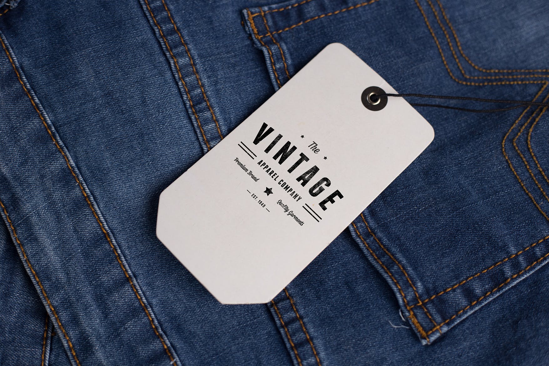 牛仔服服装吊牌设计图素材库精选模板 Clothing Tag Label Mockup插图(2)