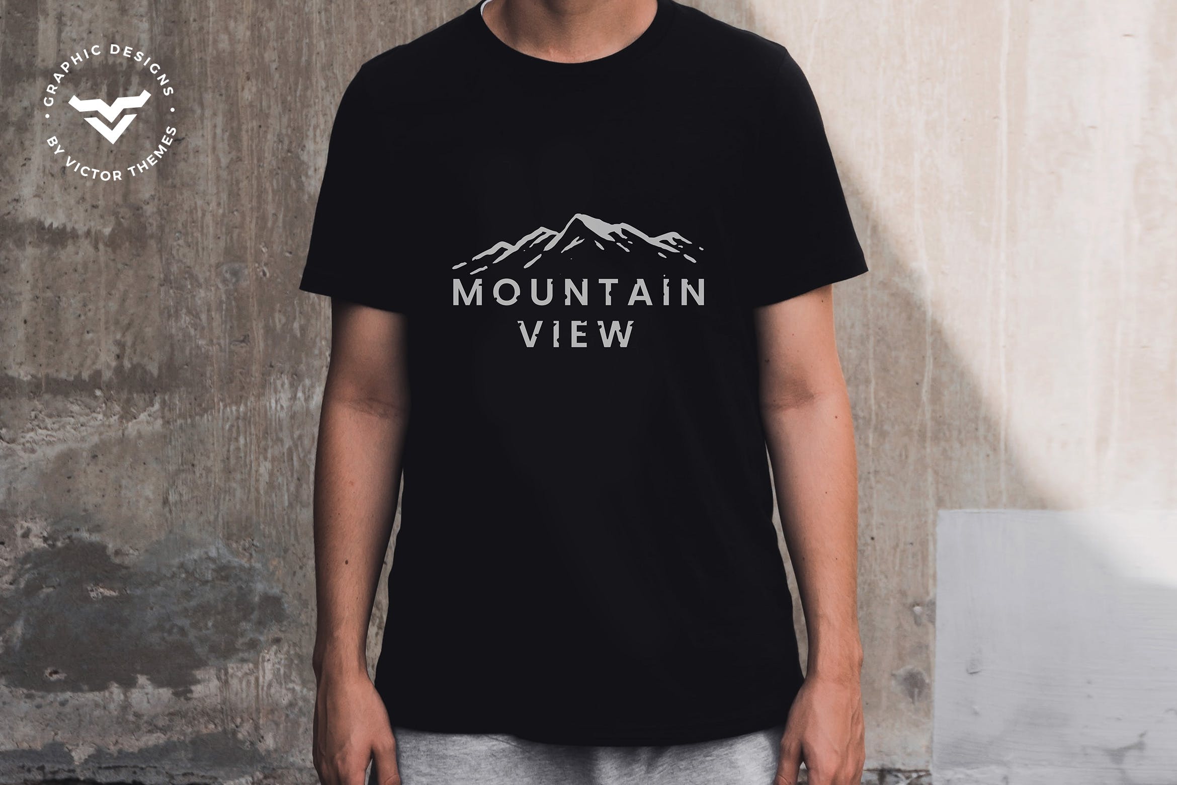 男士经典款T恤服装设计上身效果图样机 T-Shirt Mockups插图