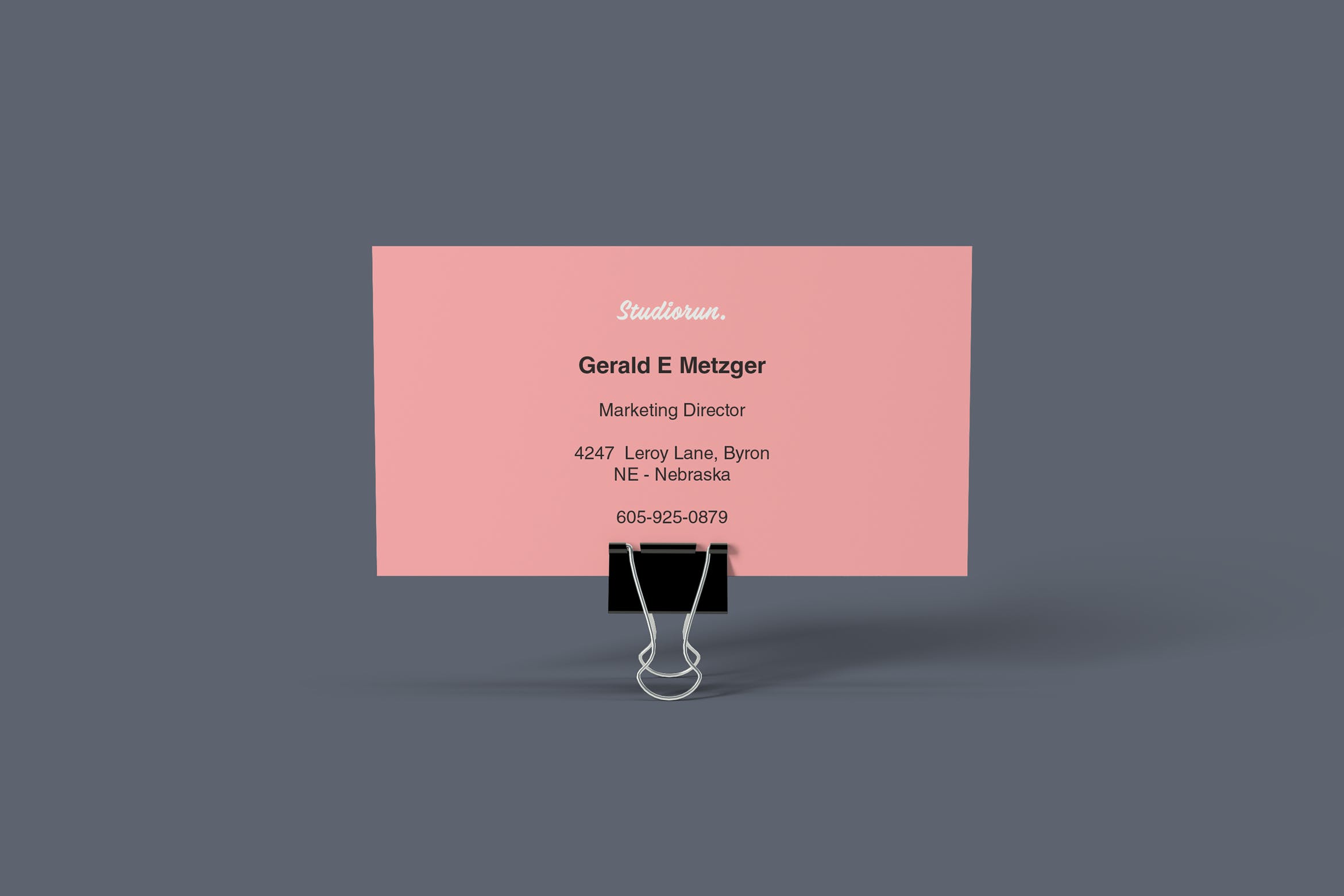 牛皮纸名片版式设计图素材库精选 Business Card Mockups插图