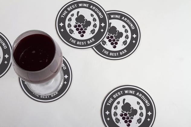 圆形杯垫样机设计模板 Multipurpose Drink Coaster Mock Up插图(2)