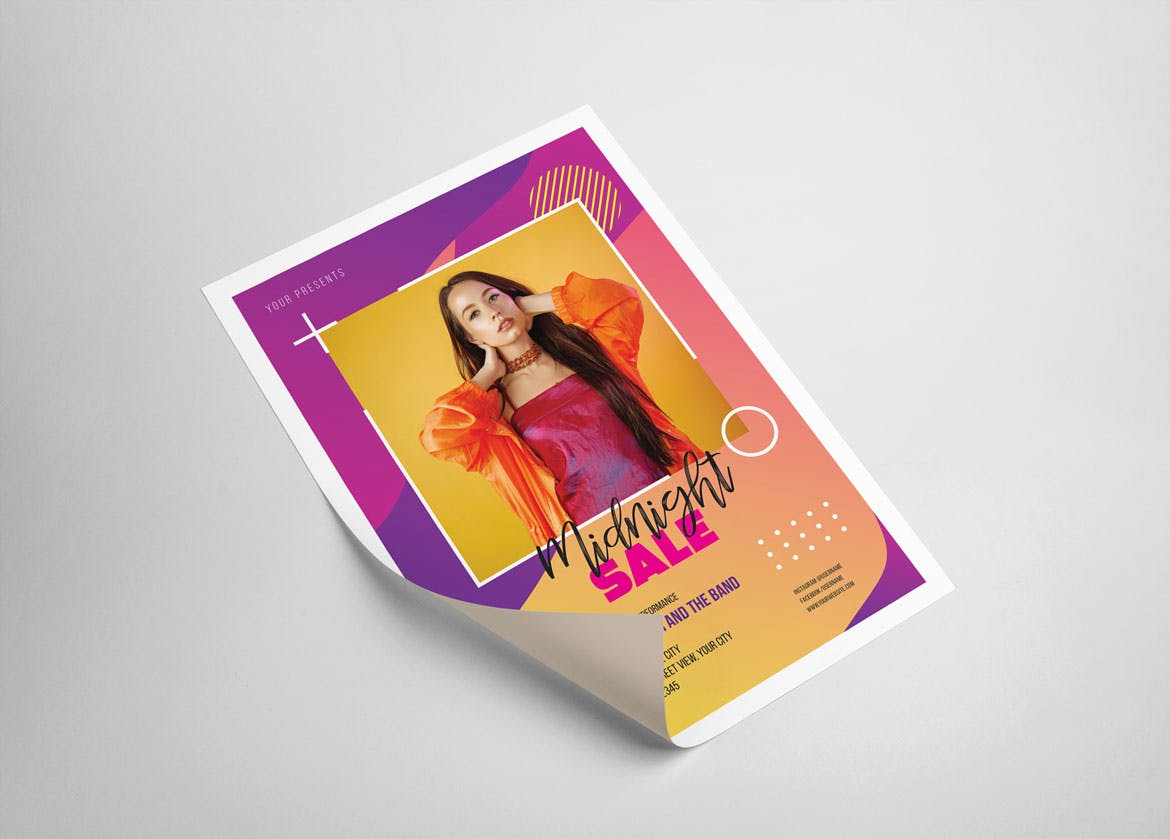 大型午夜促销专场宣传海报设计模板 Midnight Sale Flyers Template插图(3)