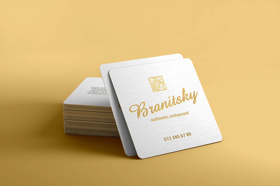 圆角方形名片设计图素材库精选 Square Business Card With Rounded Corners Mockups插图(3)