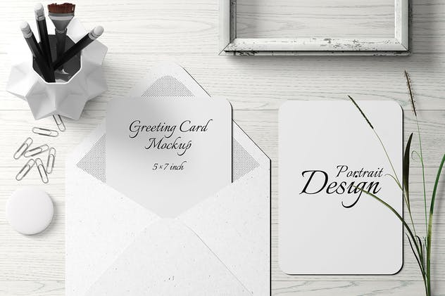 圆角贺卡卡片样机模板 7×5 Rounded Corners Greeting Card Mockup Set 1插图(4)