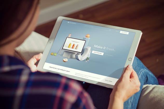 手持iPad Pro平板电脑样机模板 iPad Pro Mockups v5插图(1)