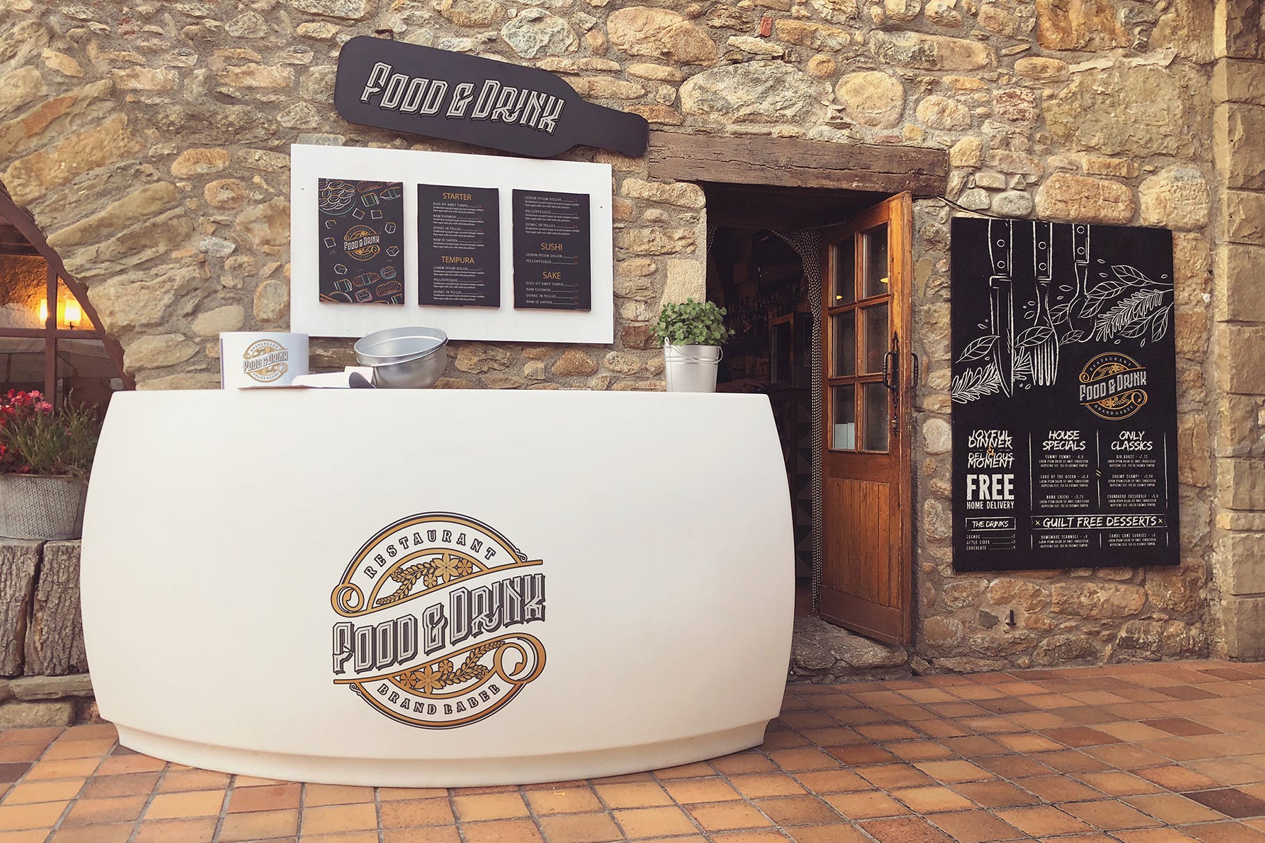 鸡尾酒餐厅场景品牌设计效果图样机模板 Cocktail Restaurant Mockup插图(1)