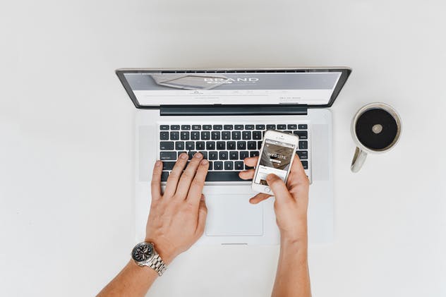 响应式网站设计案例演示多设备样机模板 Responsive Web App Display Mock-Up插图(2)