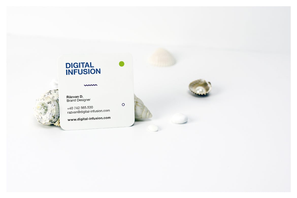 可爱清新的方形名片卡片VI样机展示模型mockups插图(3)