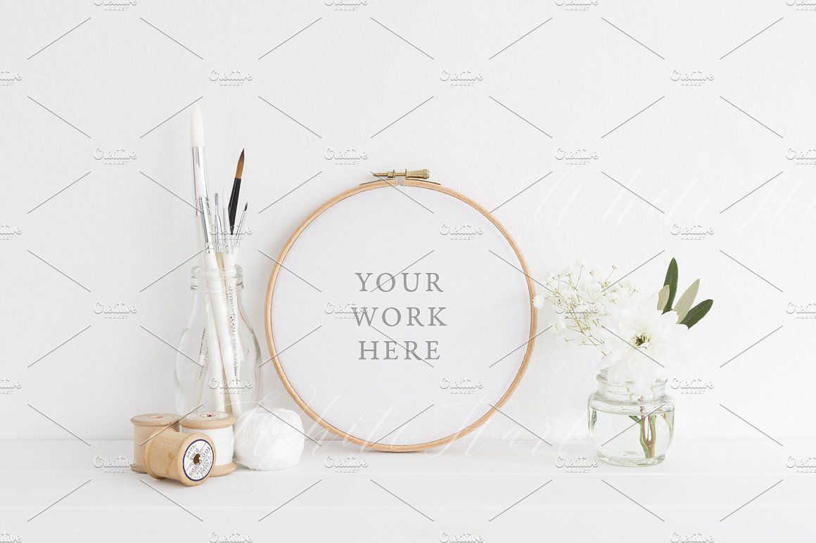 高端圆形INS风相框样机模板 Modern embroidery hoop mockup插图