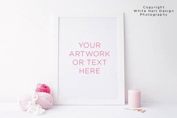 粉色少女小清新白色木质画框样机模板 Styled frame mock up – PSD + Jpeg插图