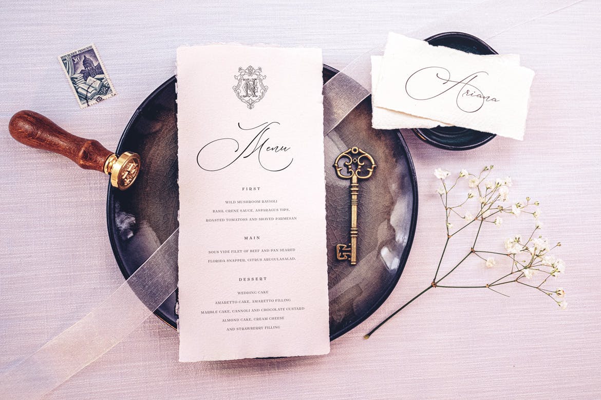 婚礼照片婚礼邀请函优雅风格设计样机素材库精选模板v02 Wedding Photo Mockup 02插图(1)