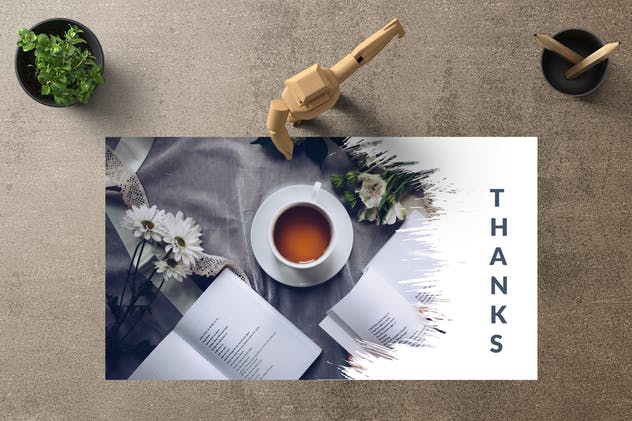 时尚摄影/时尚服饰主题PPT幻灯片设计模板 PANDAWA Powerpoint Template插图(4)