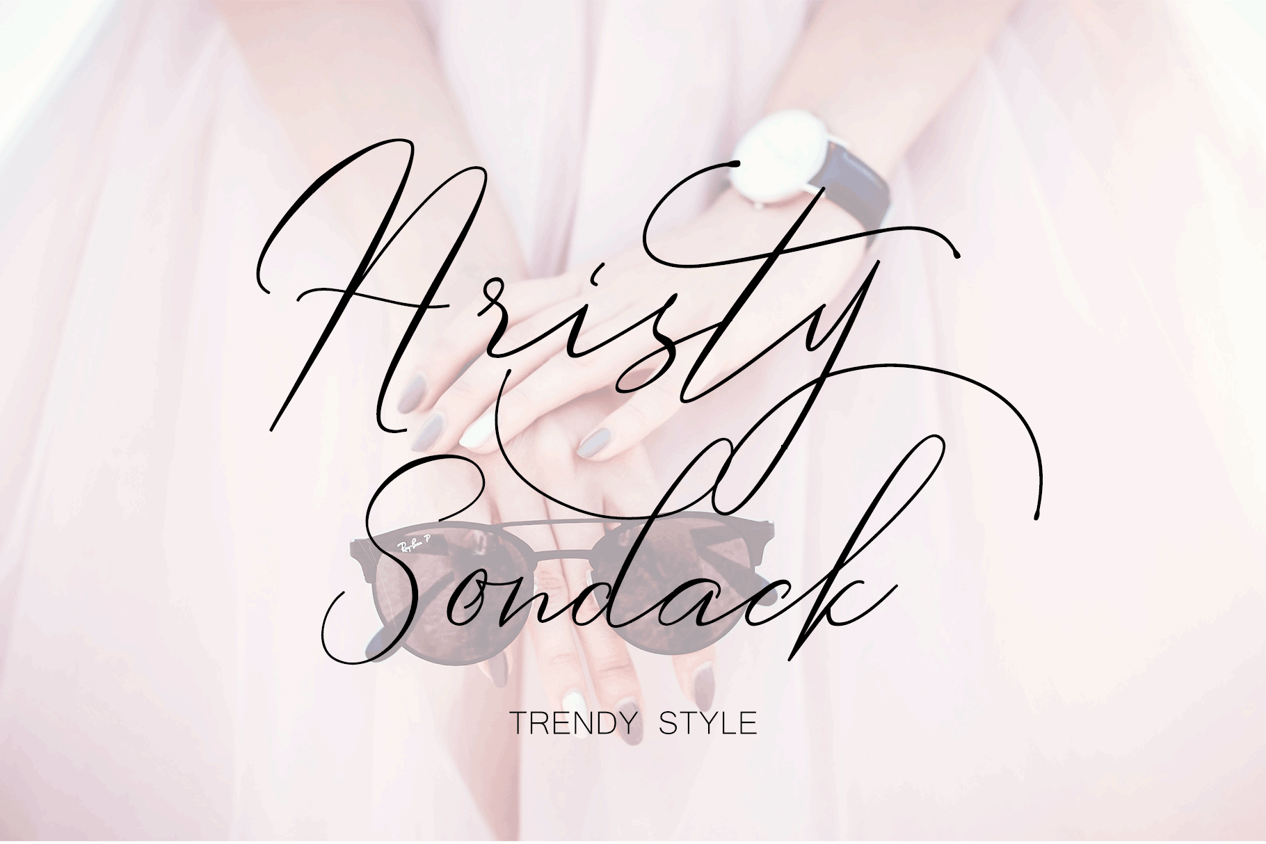 Robertortiz Font插图5