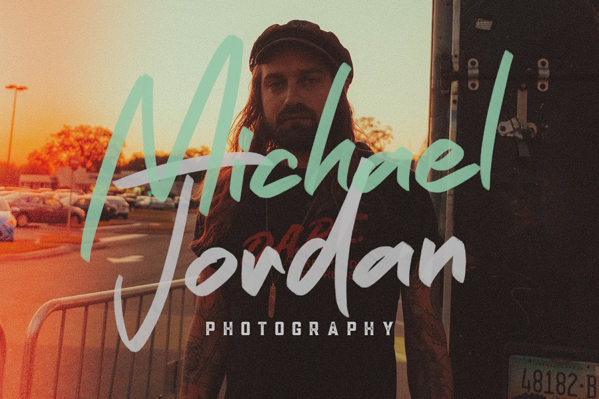 Amazing Boombs SVG font插图3